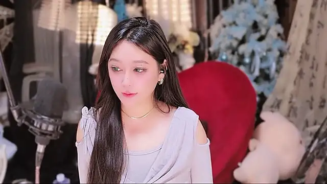 Snapshot of Missy_Nana21 chatting on 12.05.25 Missy Nana21 online show from 12.05.25