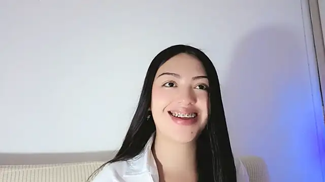 Snapshot of Sweet-Sophiee chatting on 07.21.26 Sweet-Sophiee online show from 07.21.26