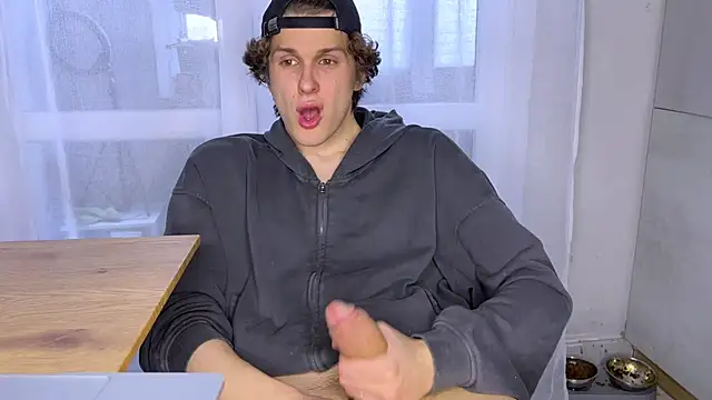 alyx garden online show from 04.09.26