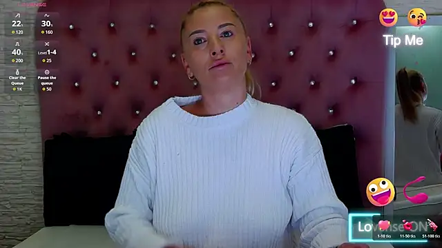 KikiSweet08 online show from 12.14.25