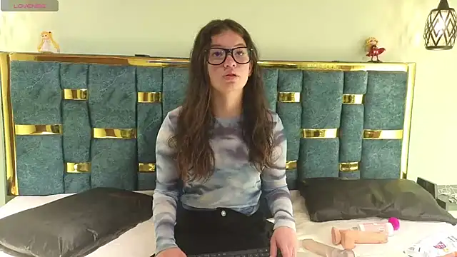 lilimini032 online show from 02.24.25