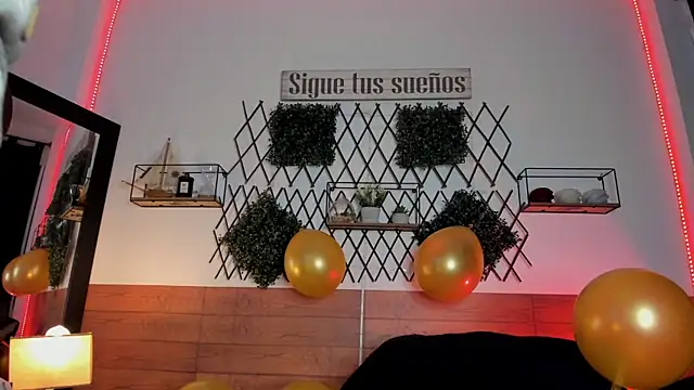 Snapshot of Angelgraham_1 chatting on 09.22.25 Angelgraham 1 online show from 09.22.25