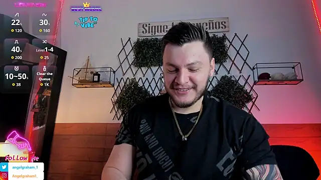 Snapshot of Angelgraham_1 chatting on 11.24.25 Angelgraham 1 online show from 11.24.25