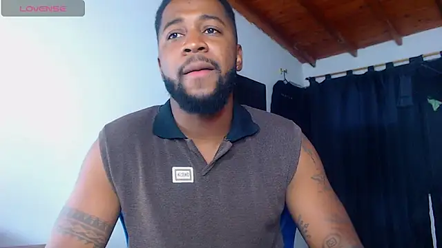 Snapshot of Drake_Nassir4 chatting on 06.20.26 Drake Nassir4 online show from 06.20.26