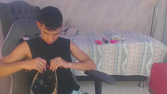 jose sexycumm online show from 02.02.25