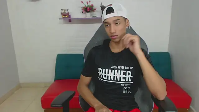 jose sexycumm online show from 02.17.25