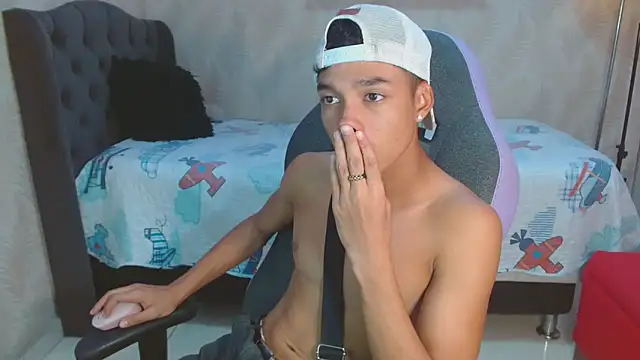 jose sexycumm online show from 02.20.25