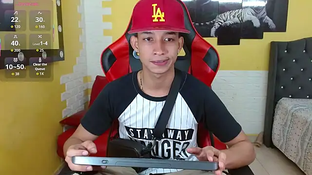 jose sexycumm online show from 11.28.25