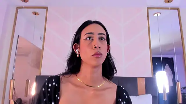 GabyPetit online show from 12.04.25