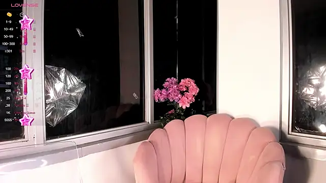 Megan Lim online show from 01.12.25