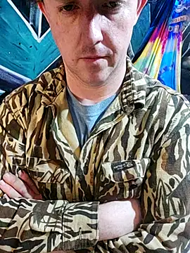 Snapshot of Boo-boo_kittyfux chatting on 10.22.25 Boo-boo kittyfux online show from 10.22.25