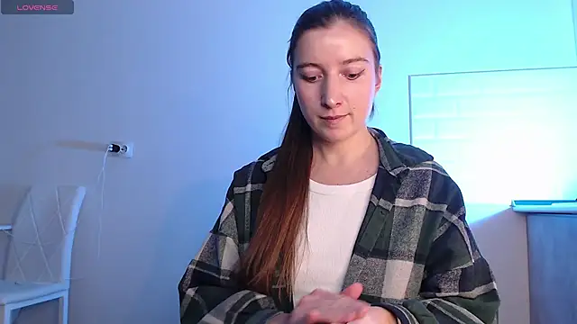 Eva Hailey  online show from 01.11.26