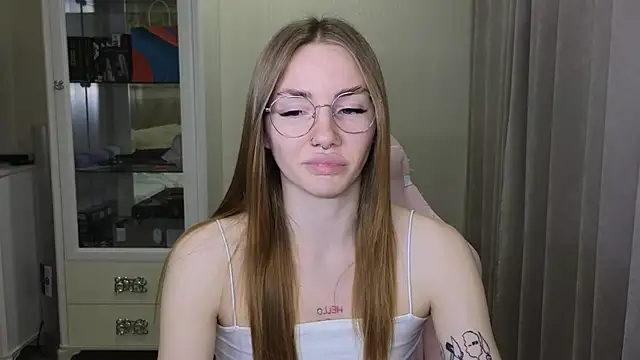 littlevildevil online show from 12.05.24