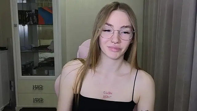 littlevildevil online show from 12.06.24