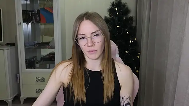 littlevildevil online show from 12.12.24