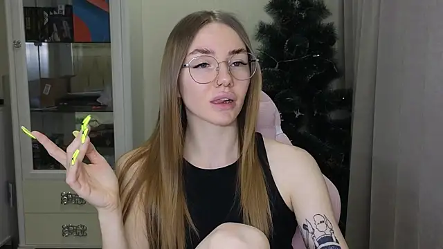 littlevildevil online show from 12.28.24