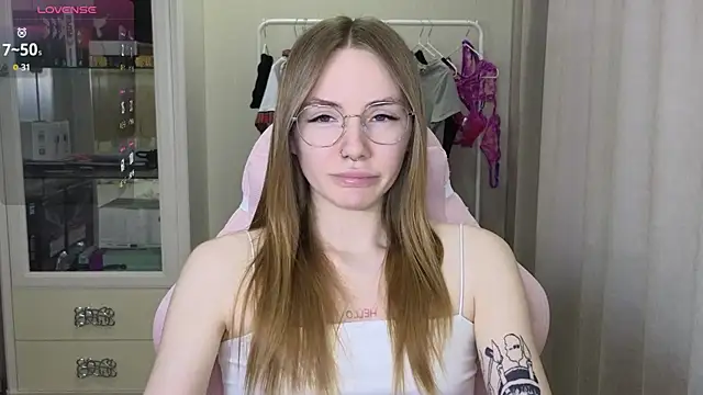 littlevildevil online show from 02.13.25