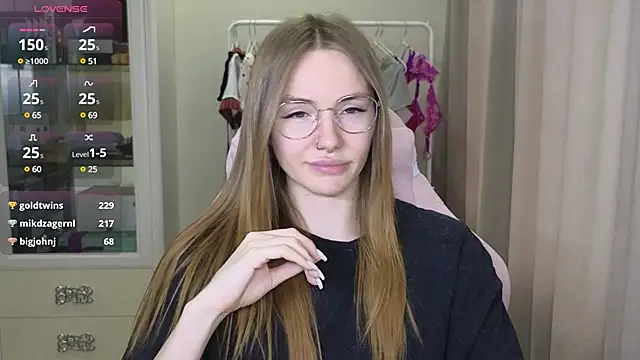 littlevildevil online show from 03.02.25