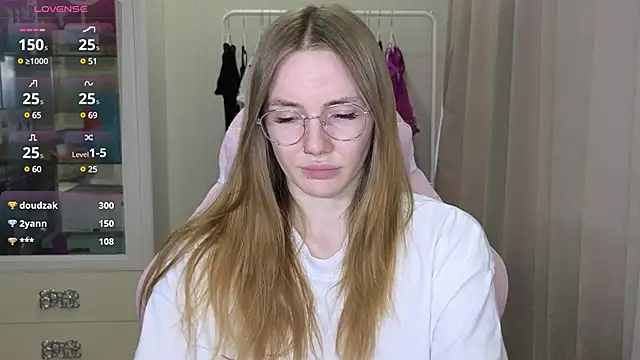 littlevildevil online show from 03.07.25