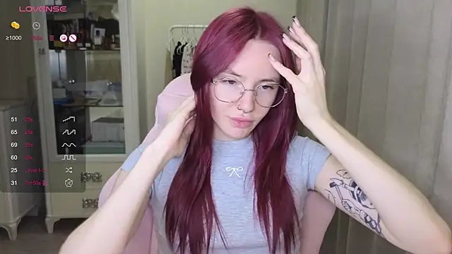 littlevildevil online show from 09.12.25