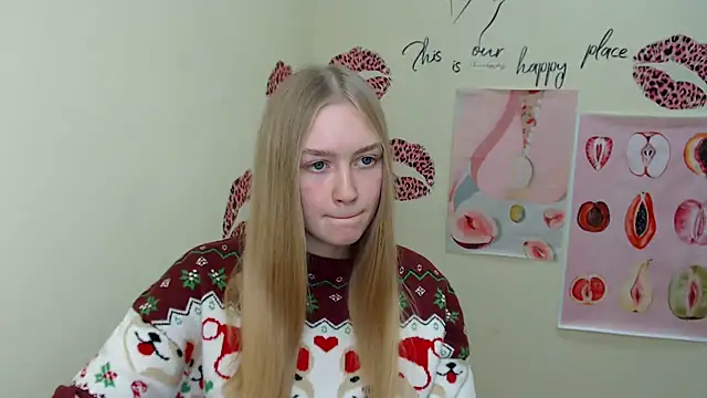 Snapshot of MademoiselleCl chatting on 01.18.25 MademoiselleCl online show from 01.18.25