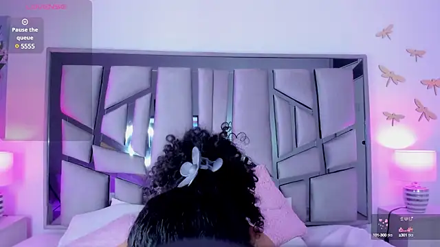  lanna jhonson  online show from 01.31.25