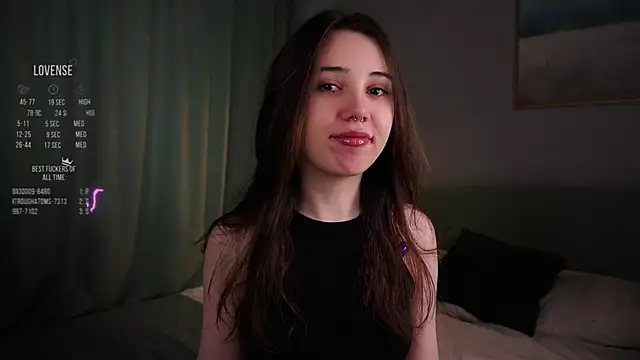 Snapshot of GillianDowdey chatting on 11.27.25 GillianDowdey online show from 11.27.25