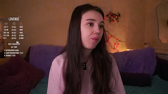 GillianDowdey online show from 04.04.26