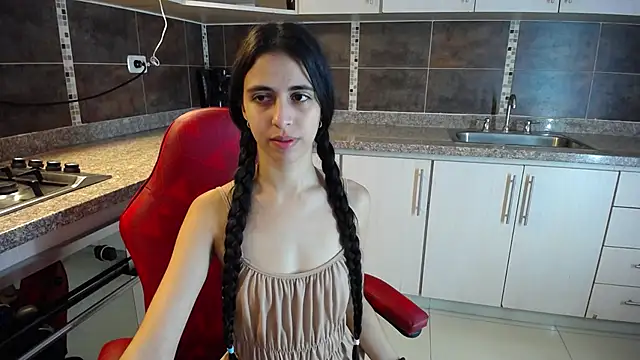 Snapshot of anna_alvarez chatting on 02.15.25 anna alvarez online show from 02.15.25