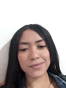 Snapshot of Buda_and_Cataleya_ chatting on 10.02.25 Buda and Cataleya online show from 10.02.25