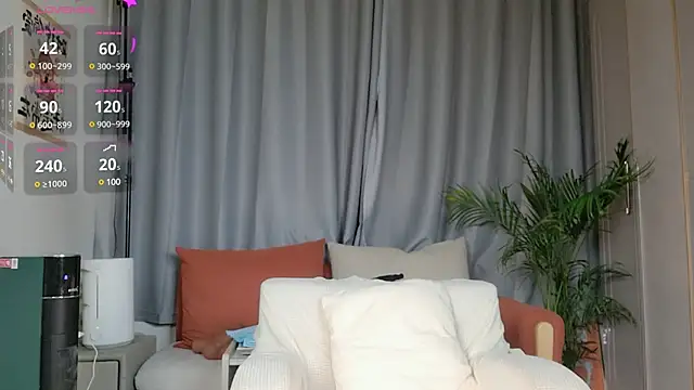 Youth3  online show from 01.08.25