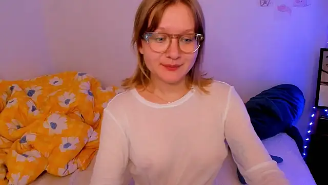 Snapshot of leazy_peazy chatting on 10.04.25 leazy peazy online show from 10.04.25