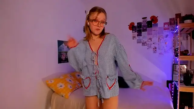 Snapshot of leazy_peazy chatting on 11.27.25 leazy peazy online show from 11.27.25