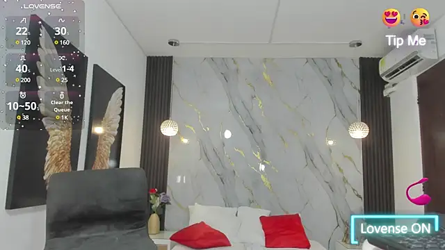 Snapshot of estephany_doll chatting on 02.06.25 estephany doll online show from 02.06.25