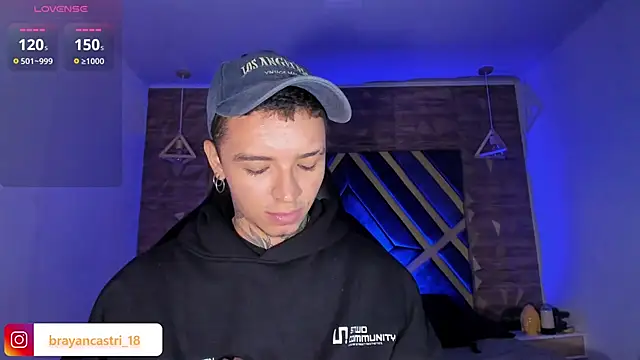 Ian Castillo  online show from 04.10.26