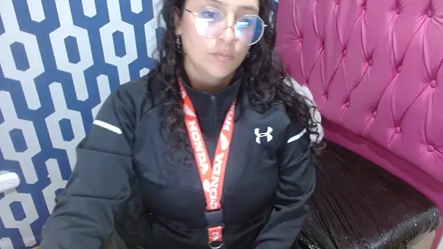 Snapshot of sarax_ximena chatting on 03.06.25 sarax ximena online show from 03.06.25