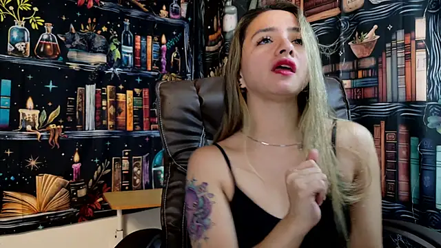 julietta   jackson online show from 01.08.25