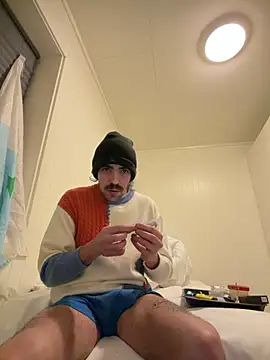 wolfwhite95 online show from 03.03.26