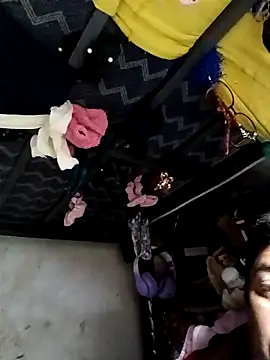 Snapshot of rayhot69 chatting on 02.14.25 rayhot69 online show from 02.14.25