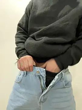 Snapshot of HotBoy6699 chatting on 12.30.24 HotBoy6699 online show from 12.30.24