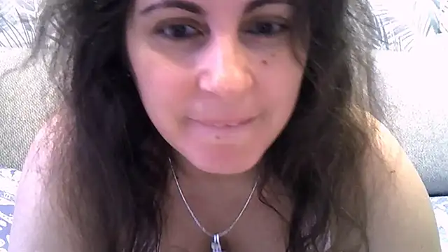 ShelaDiass online show from 11.23.25