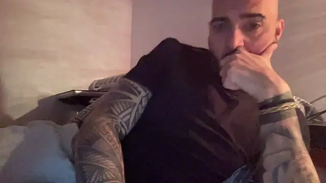 alessandromori91 online show from 12.22.25