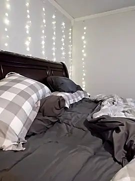 MsShelby40 online show from 12.18.24