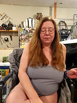 MsShelby40 online show from 12.13.25