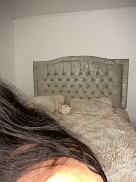 MollySanders    online show from 01.10.25