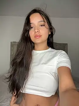 MollySanders    online show from 01.22.25