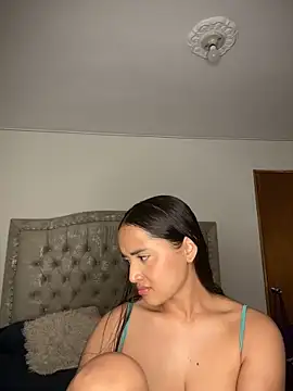 MollySanders    online show from 02.08.25