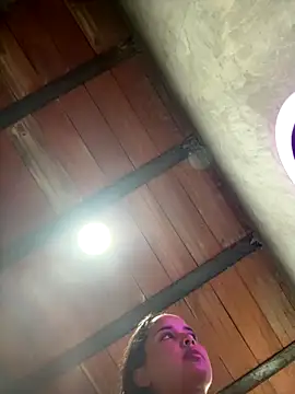 MollySanders    online show from 10.21.25