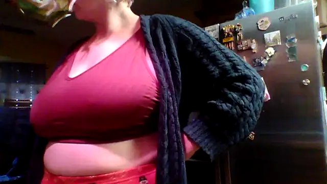 Snapshot of Big-Tits-McGee chatting on 12.15.25 Big-Tits-McGee online show from 12.15.25