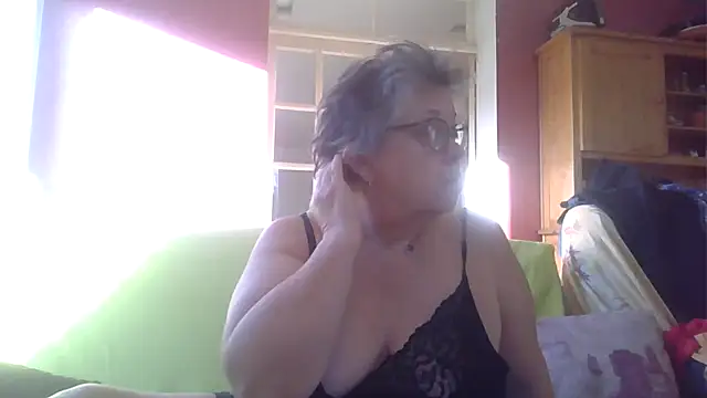 Vandeae44 online show from 12.02.25